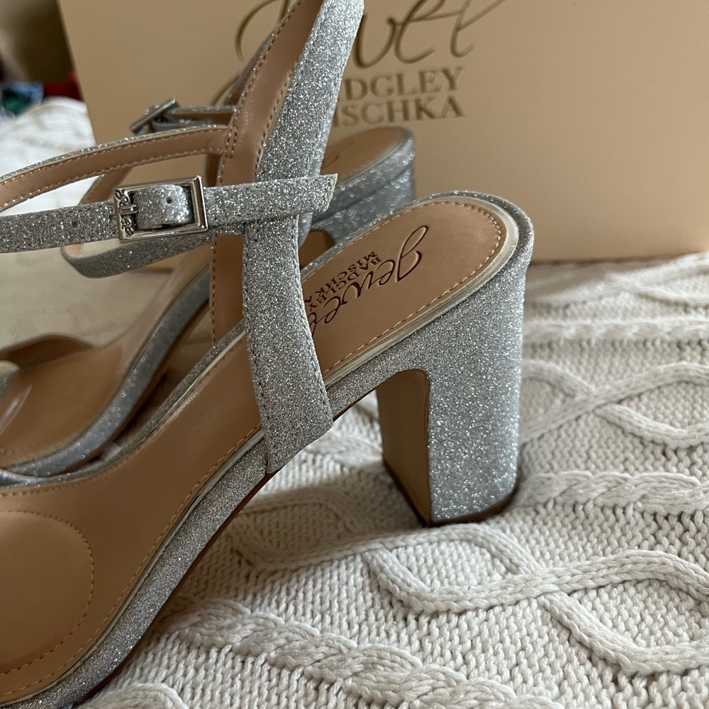 Jewel Badgley Mischka “Rayla II” Silver Glitter Women's Heels Buckle Various SZ - Picture 11 of 14